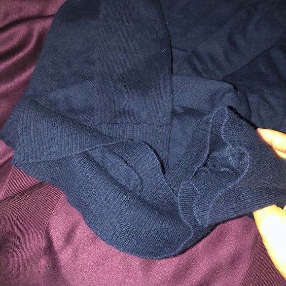 Sweater - Picture 7 of 7